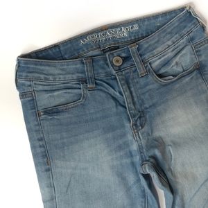 AEO | Super Stretch Light Wash Jegging Size: 2S